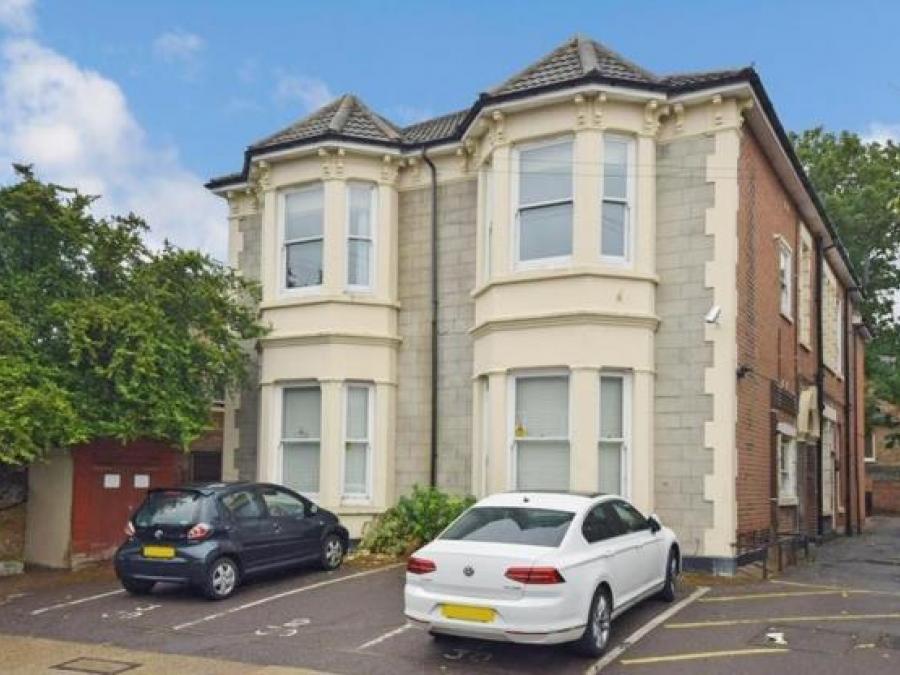 Flat 5, 28 Merton Road, Southsea, Hampshire