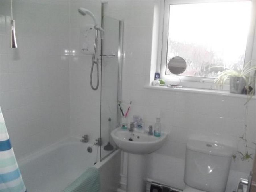 7 St. James Close, Exeter