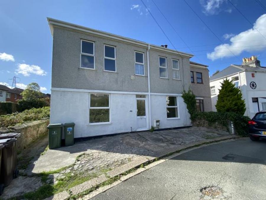 18a Laira Avenue, Plymouth