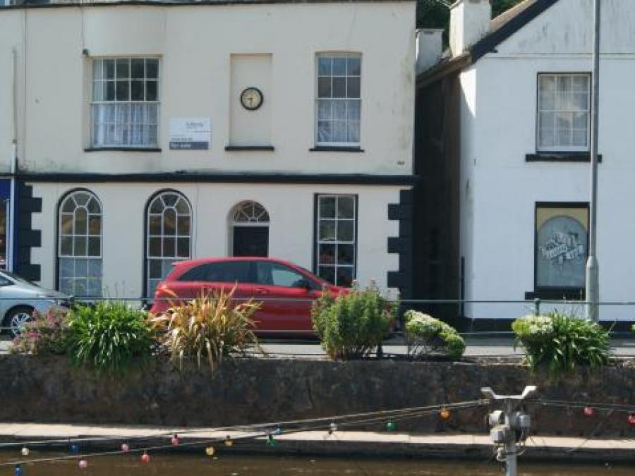 26 Brunswick Place, Dawlish, Devon