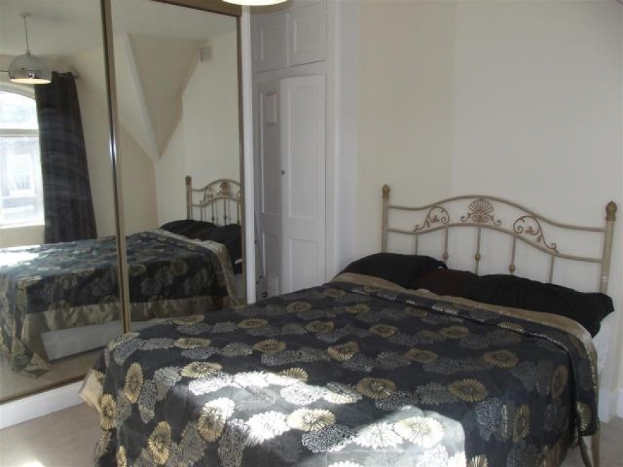 Flat 4, 20 Haldon Road, Exeter