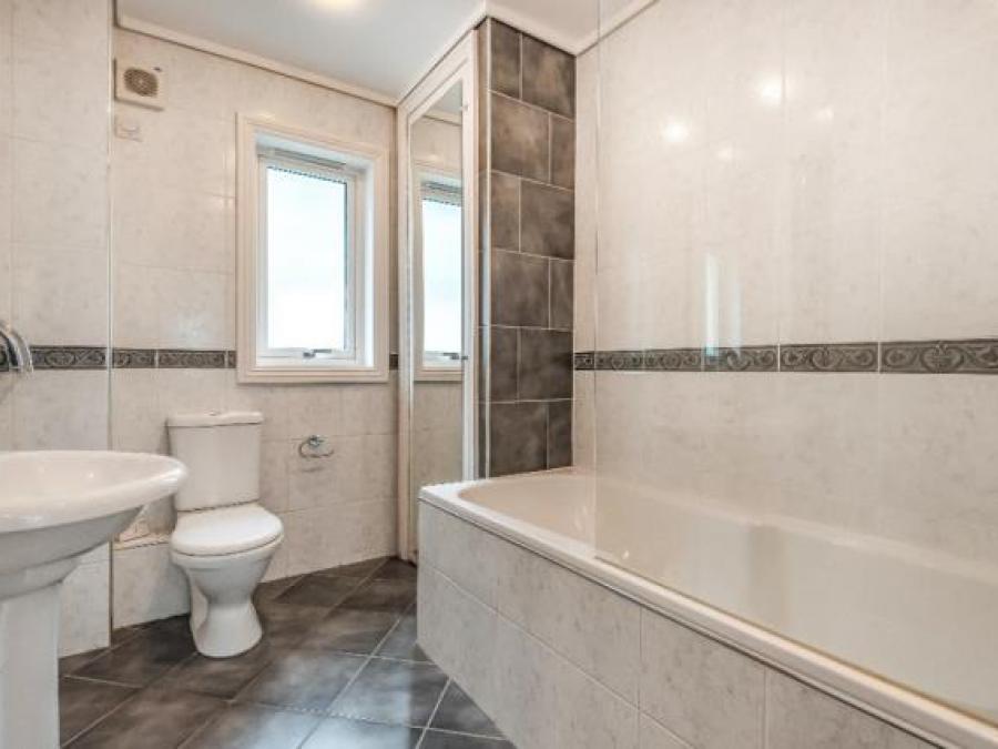 6 Upper Hillcrest, Perranporth, Cornwall