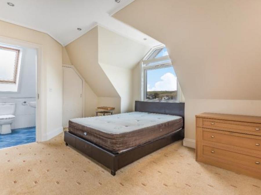 6 Upper Hillcrest, Perranporth, Cornwall