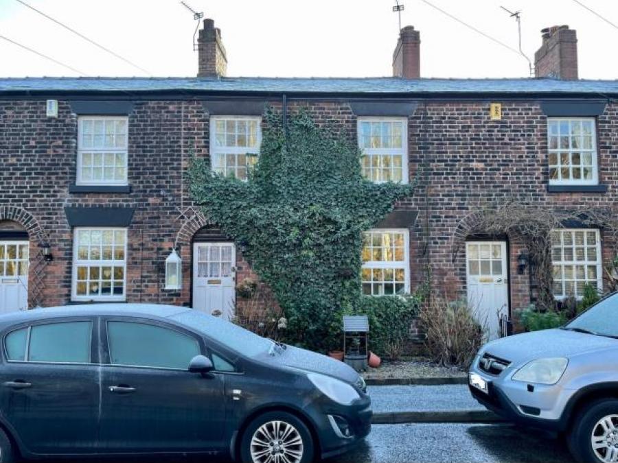 90 Greenalls Avenue, Warrington