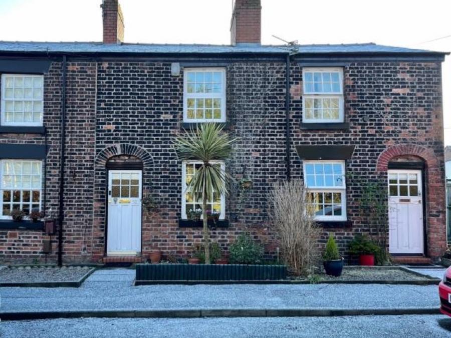 98 Greenalls Avenue, Warrington