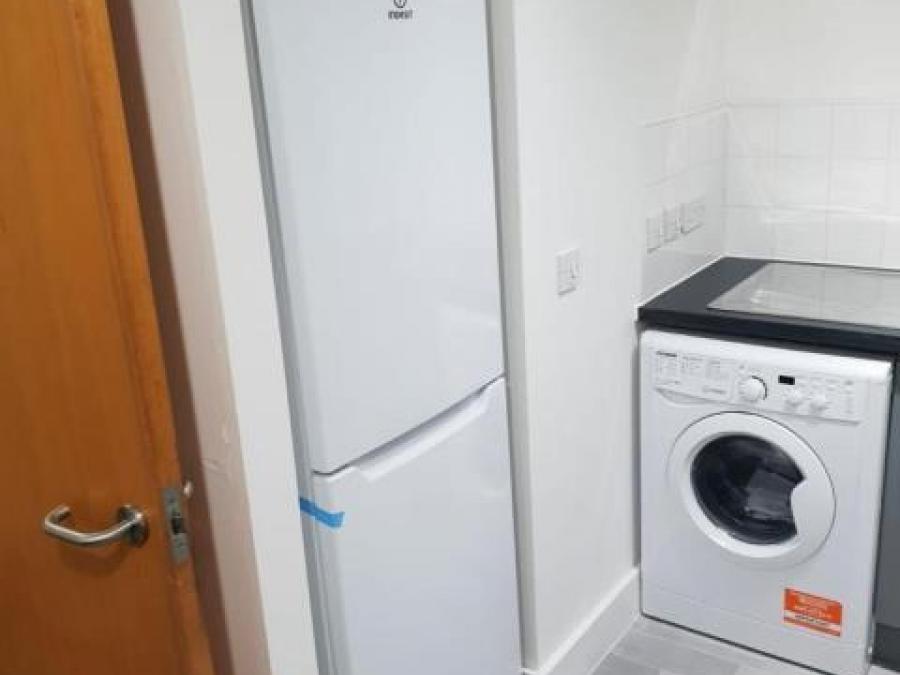 Flat 14, 73 Shandon Court, London Road, Liverpool