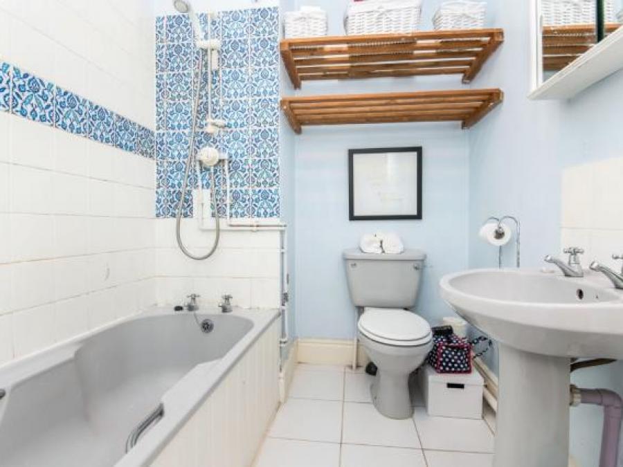 Flat 3, 16 St. Davids Hill, Exeter
