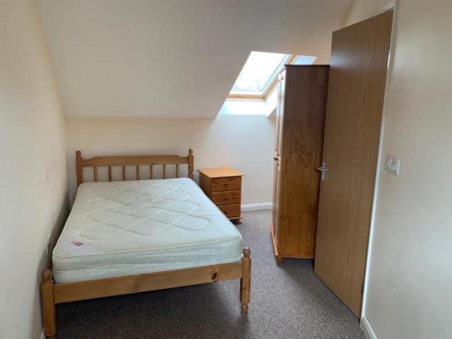 76 West Hill Road, Plymouth