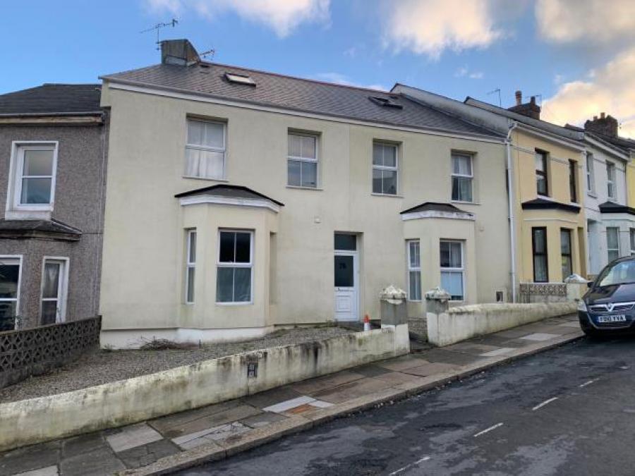 76 West Hill Road, Plymouth