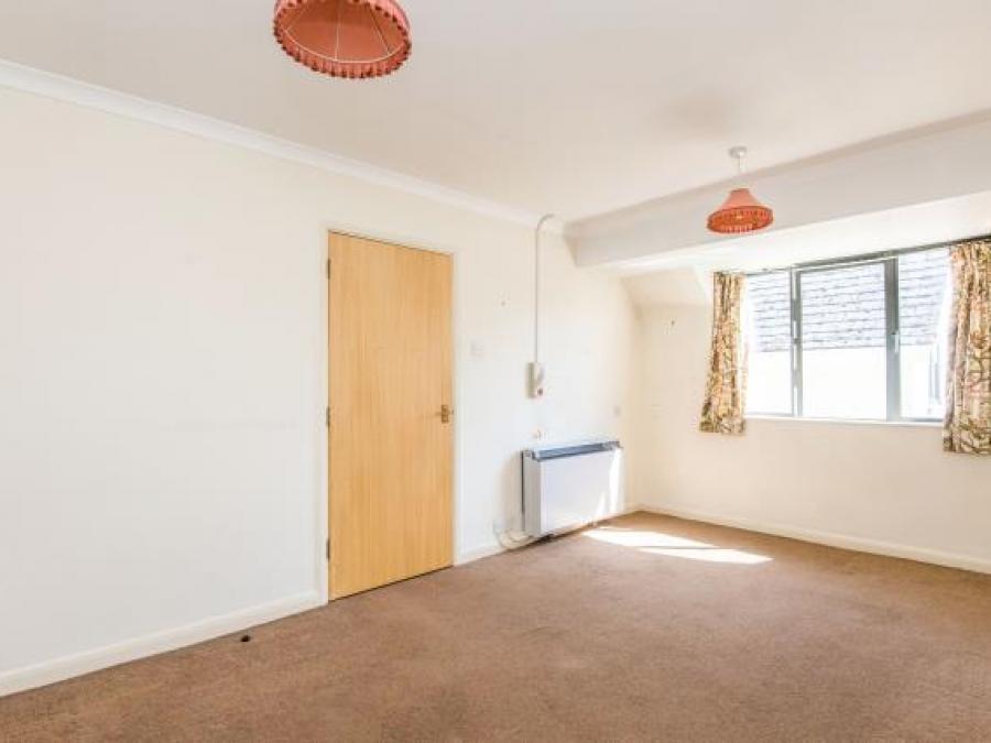 36 Kings Gardens, Kerslakes Court, Honiton, Devon