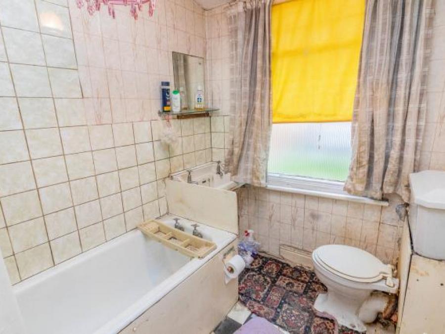124 Firth Park Crescent, Sheffield