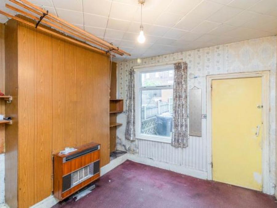124 Firth Park Crescent, Sheffield