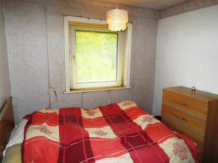 136 Dewhurst Road, Huddersfield
