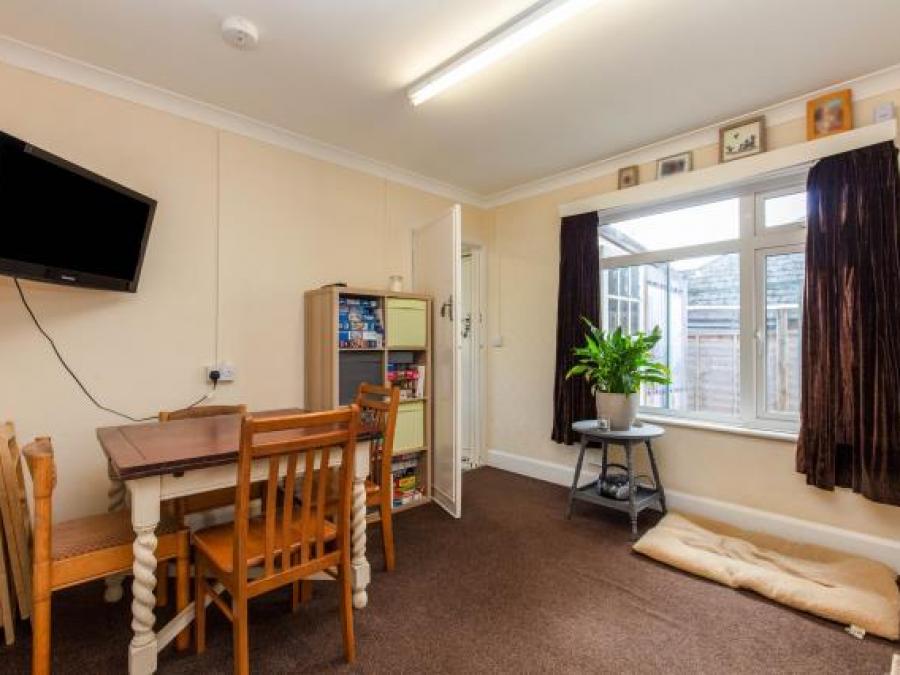 14 Hele Road, Kingsteignton, Newton Abbot, Devon