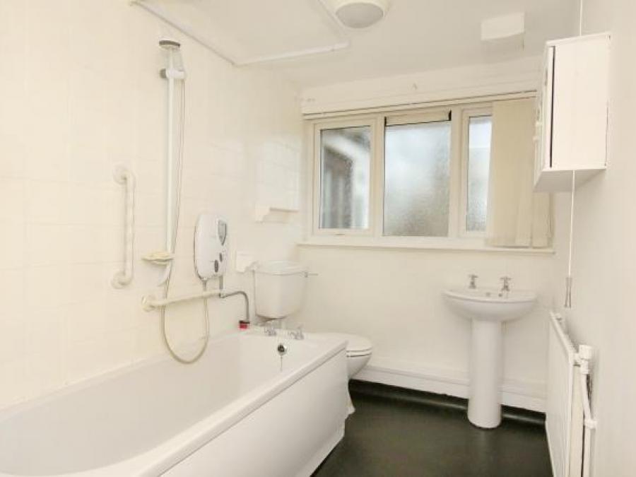 2 Oxley Close, Stocksbridge, Sheffield, South Yorkshire