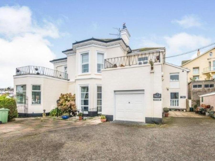 Flat 7 Hambleton House, 15 Barnpark Road, Teignmouth, Devon