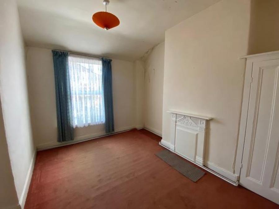 7 Melling Avenue, Liverpool