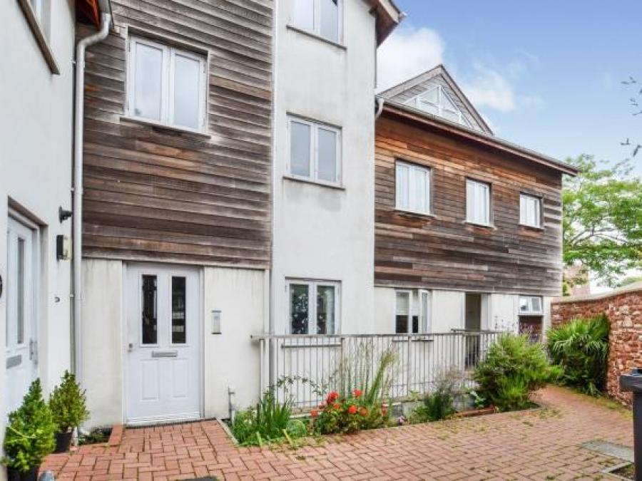 Flat 8, Dove Court, Winner Street, Paignton, Devon