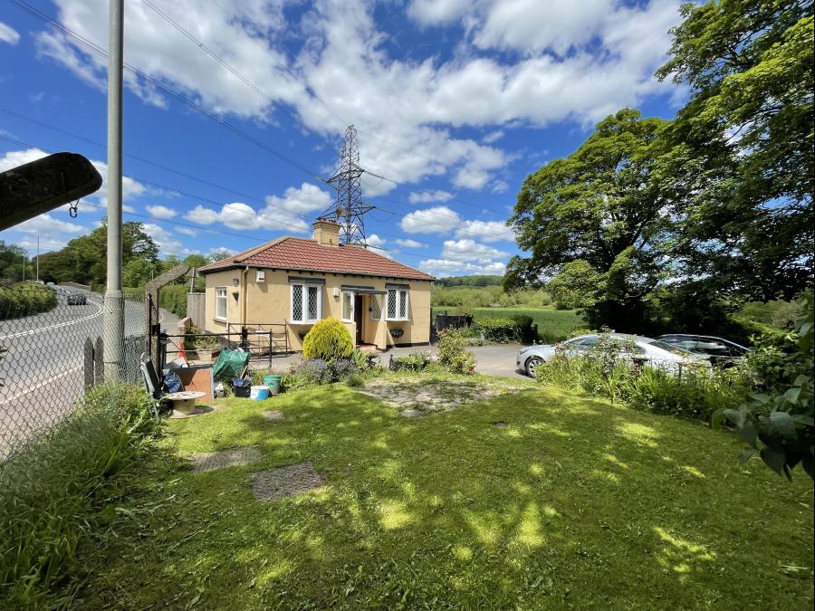 Bernadot Cottage, Crediton Road, Cowley, Exeter, Devon