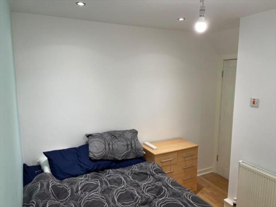Flat 2, 53 Derby Lane, Liverpool