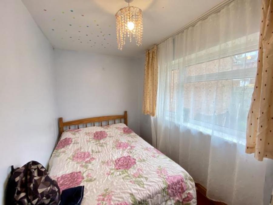 14 Elaine Close, Exeter