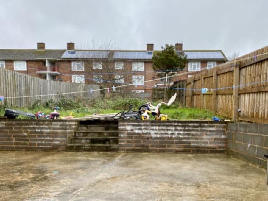 14 Elaine Close, Exeter