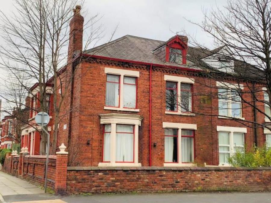 197 Warbreck Moor, Liverpool
