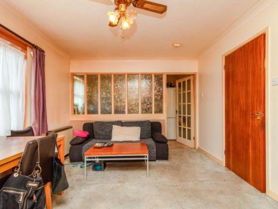 Flat 4, Sinclair House, Elmbank Road, Paignton, Devon