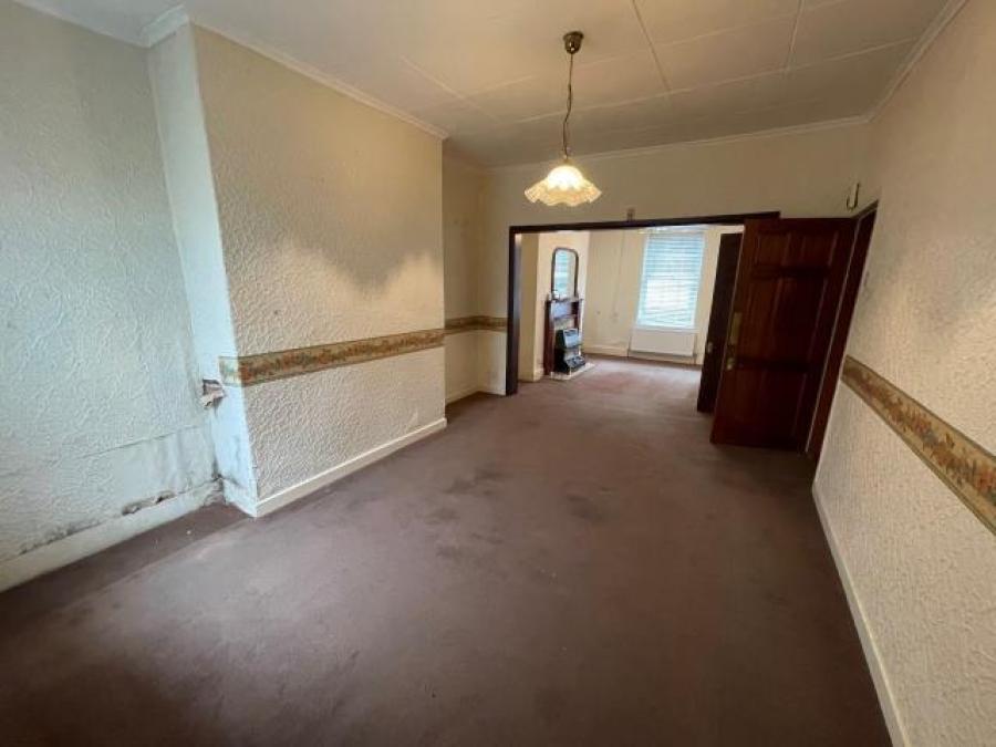 48 Sandstone Road East, Liverpool