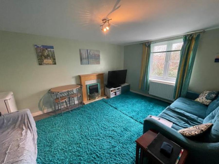 91 Breckside Park, Liverpool