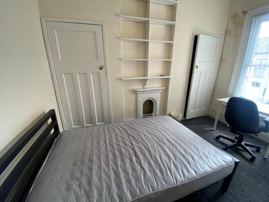 7b Gainsborough Road, Liverpool