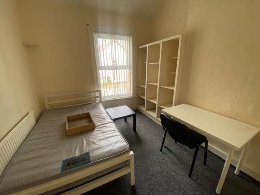 7b Gainsborough Road, Liverpool