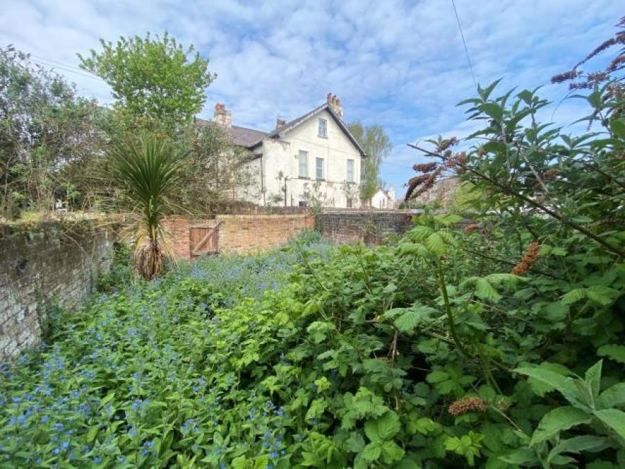 7b Gainsborough Road, Liverpool