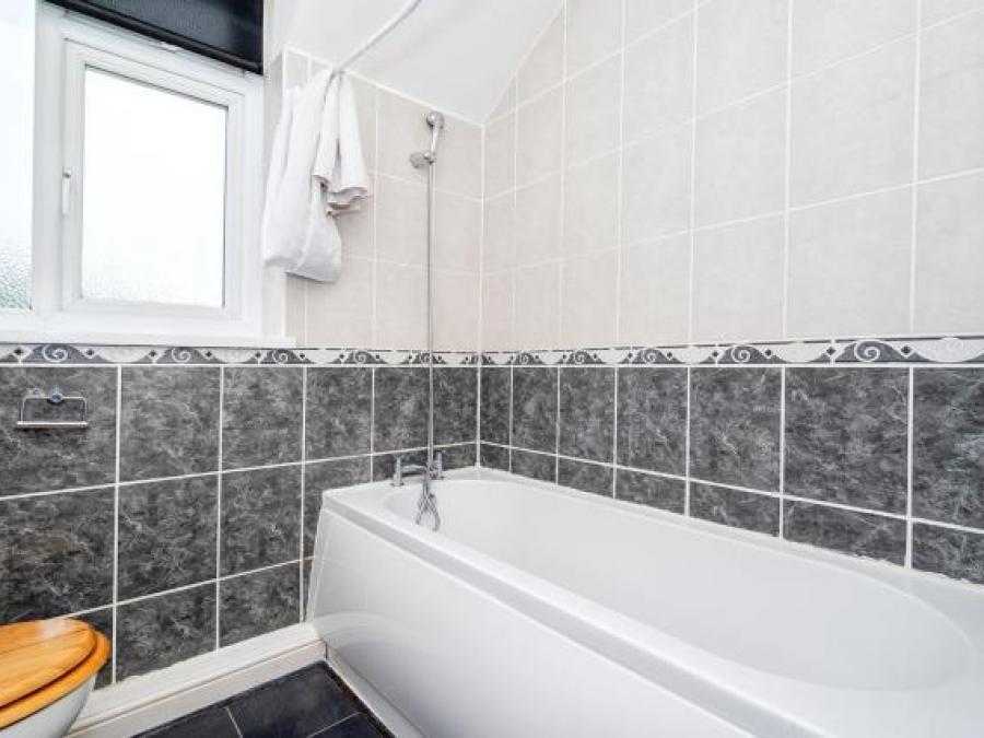 2 Fareham Cottages, Cattedown Road, Plymouth