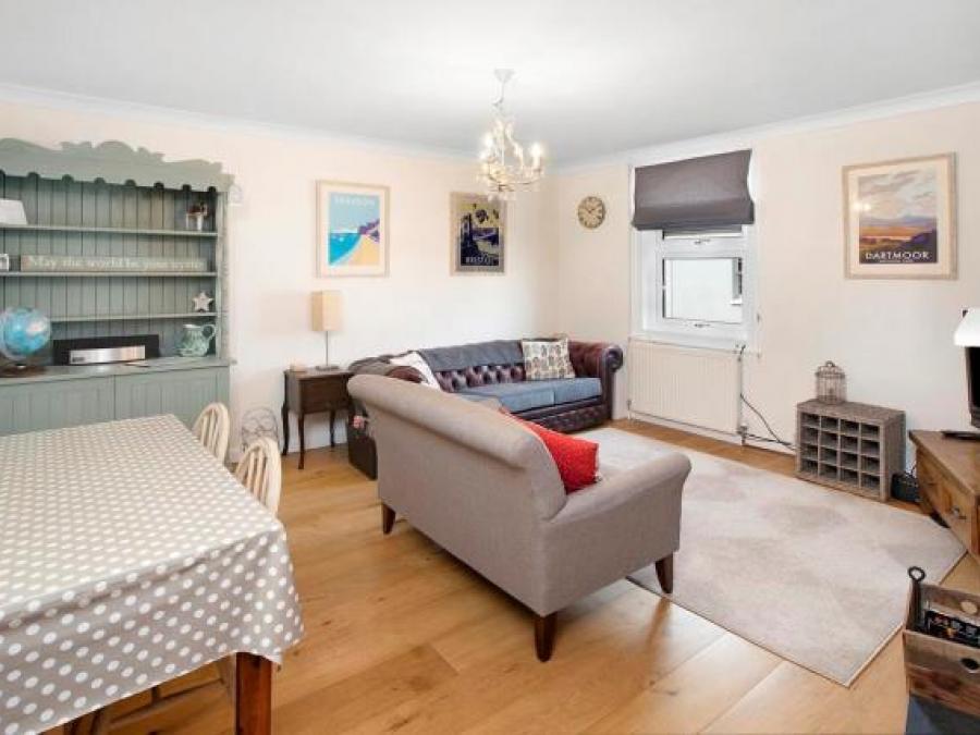 Flat 3, 27 Fore Street, Shaldon, Teignmouth, Devon