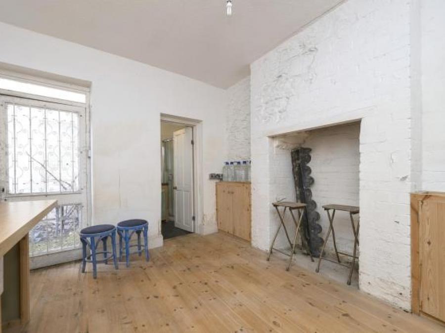 17 Mayors Avenue, Dartmouth, Devon