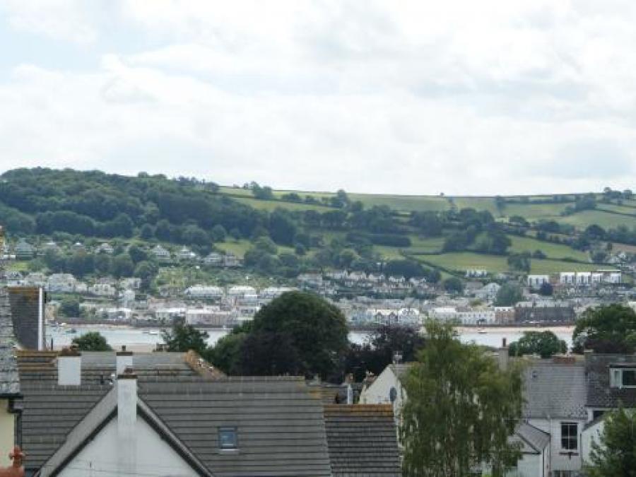 7 Elmhurst Court, Hermosa Road, Teignmouth, Devon