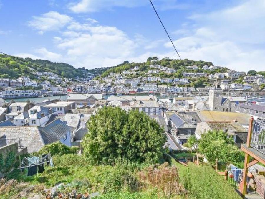 Suncrest, Barbican Hill, Looe, Cornwall