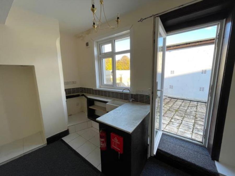 St Alan, St James & St Stephen, 12 Turf Street, Bodmin