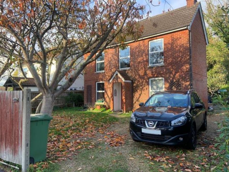 80 Heath Road, Locks Heath, Southampton