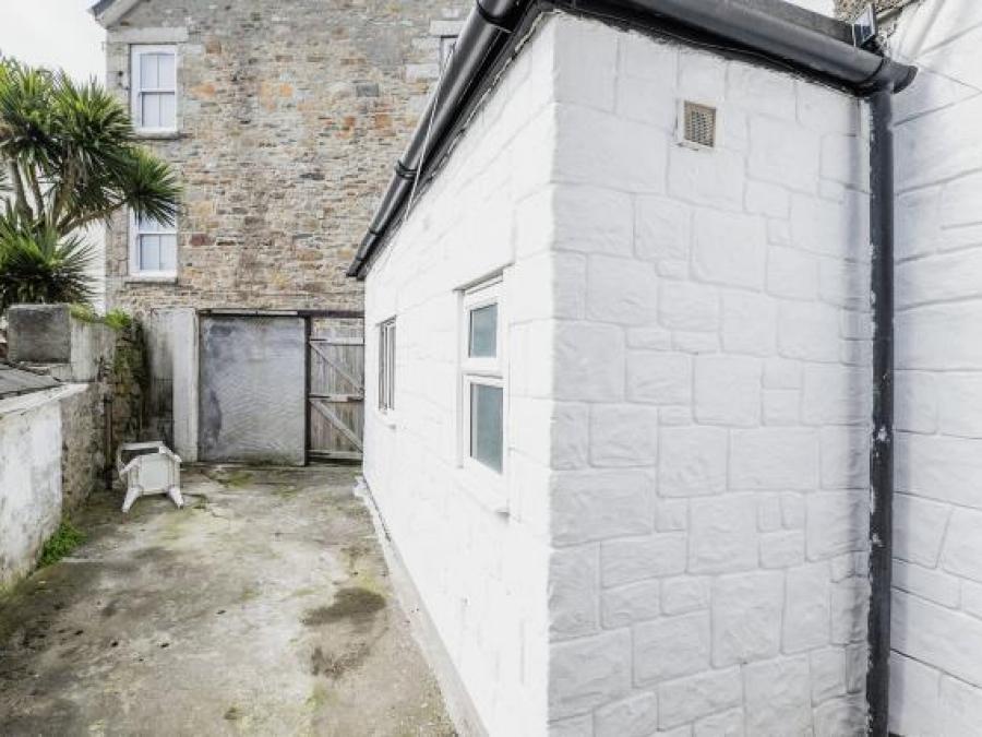 7 Lescudjack Road, Penzance, Cornwall