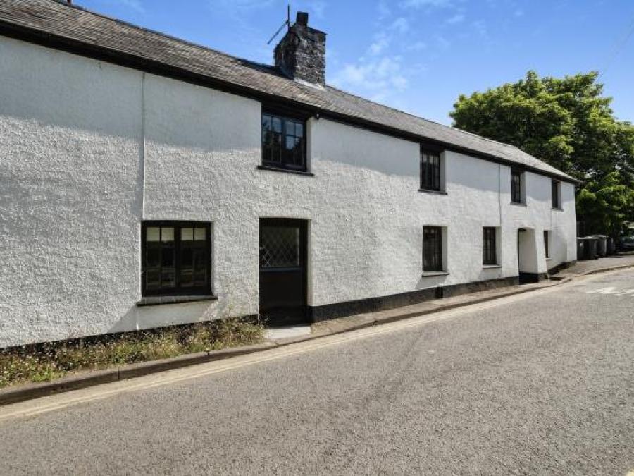 12 Elliott Plain, Buckfastleigh, Devon
