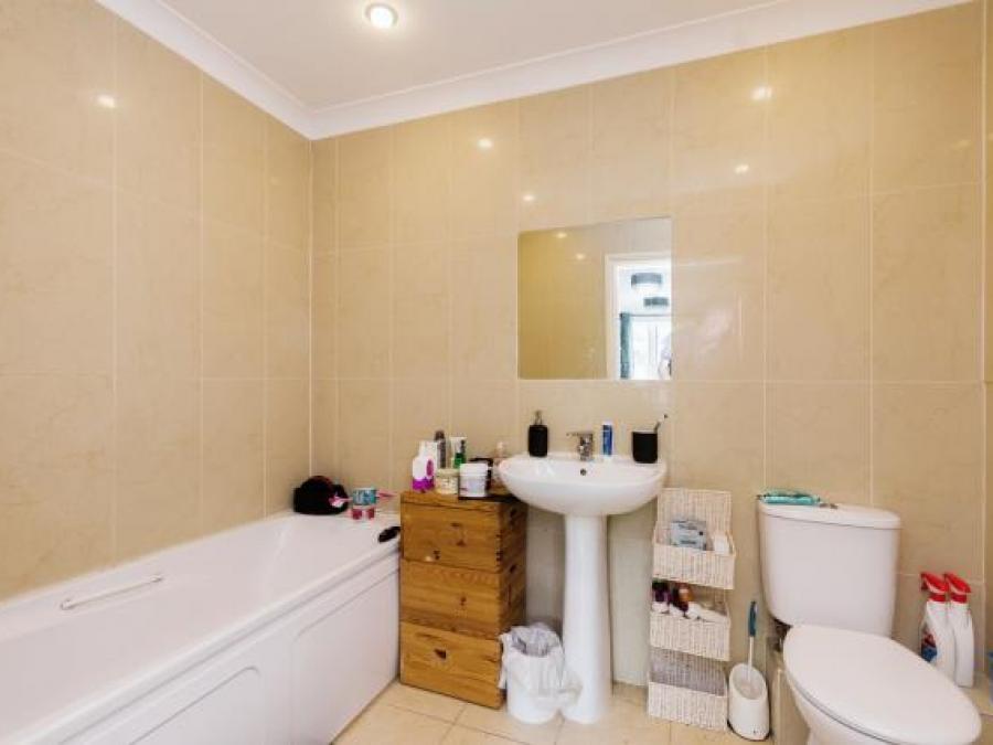 8 Collingwood, 38 Braddons Hill Road East, Torquay