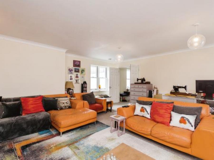 8 Collingwood, 38 Braddons Hill Road East, Torquay