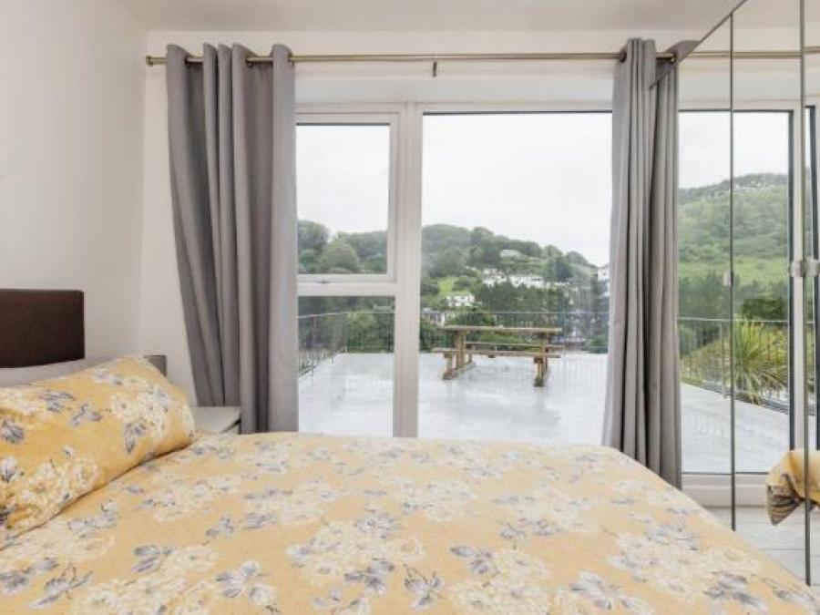 52 Hillside Villas, Millendreath Holiday Village, Looe, Cornwall