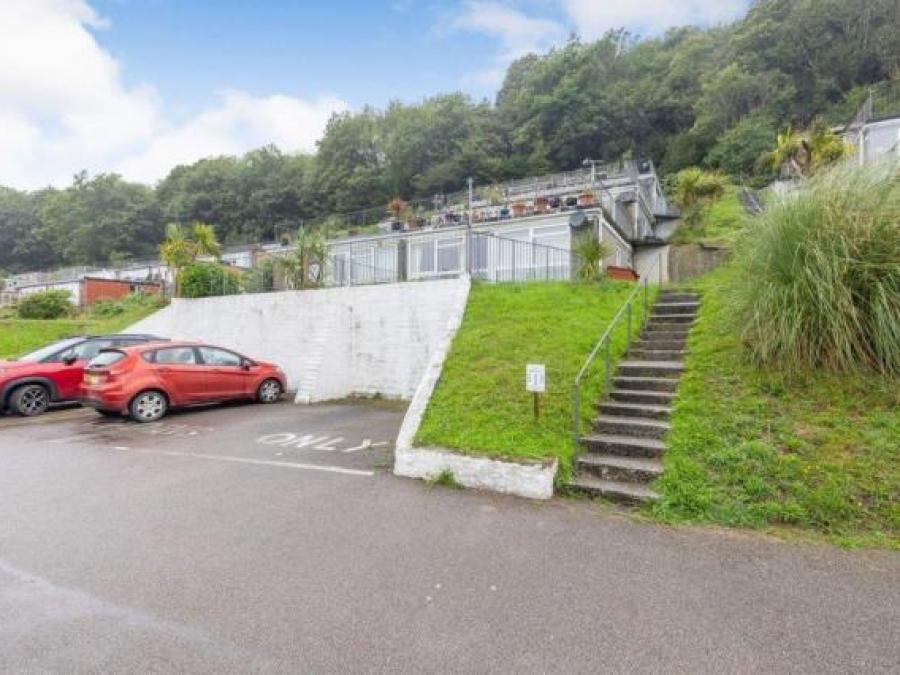 52 Hillside Villas, Millendreath Holiday Village, Looe, Cornwall