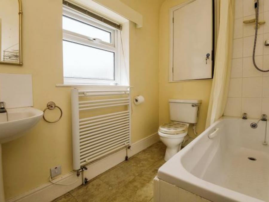 Flat 3, 1 Riviera Terrace, Dawlish, Devon