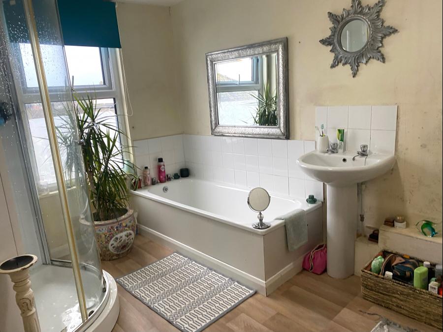 18 St. Efrides Road, Torquay