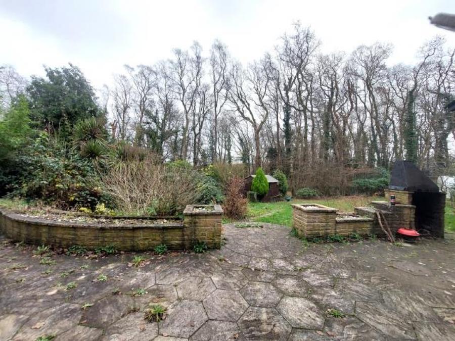 6 Wood Park, Plymouth Countrywide Property Auctions