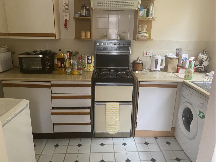 Flat 4, 27 Thurlow Road, Torquay